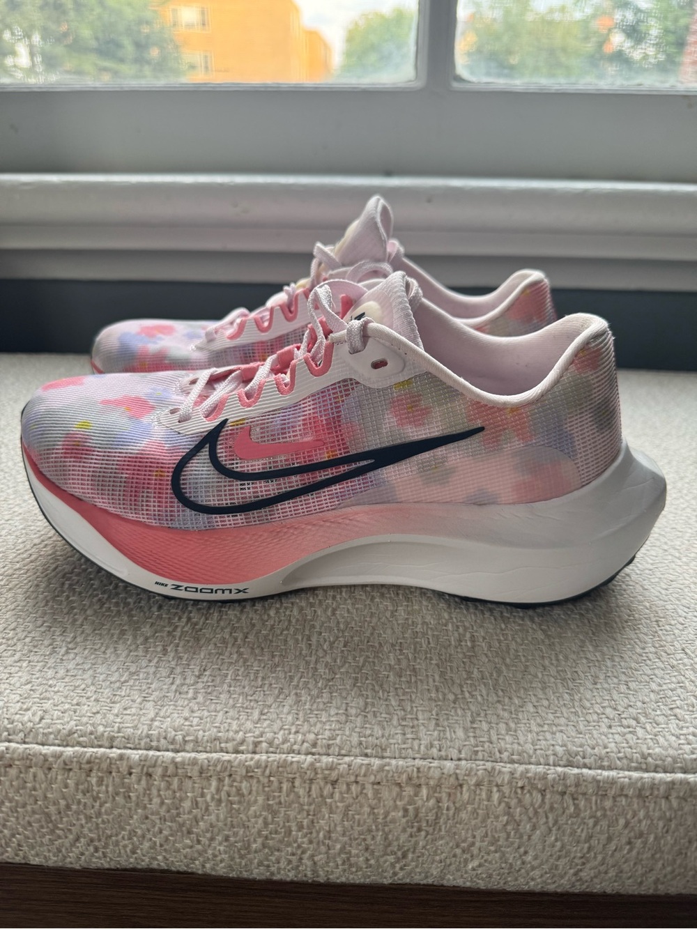 Nike Zoom Fly 5 Premium Floral Watercolor Running Shoes Pearl Pink Womens Size 8